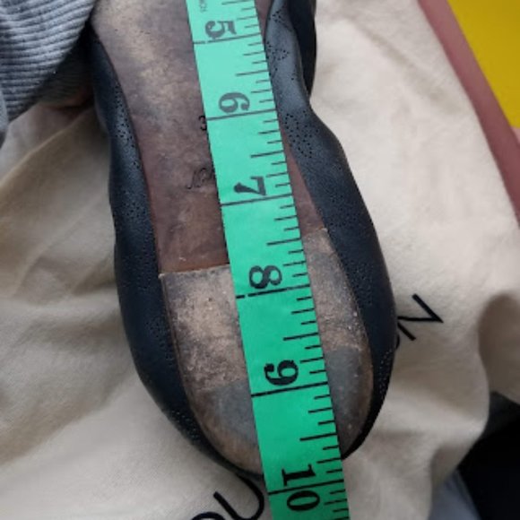 Authentic Louis Vuitton Leather Navy Elba Flats 37 - Picture 11 of 11